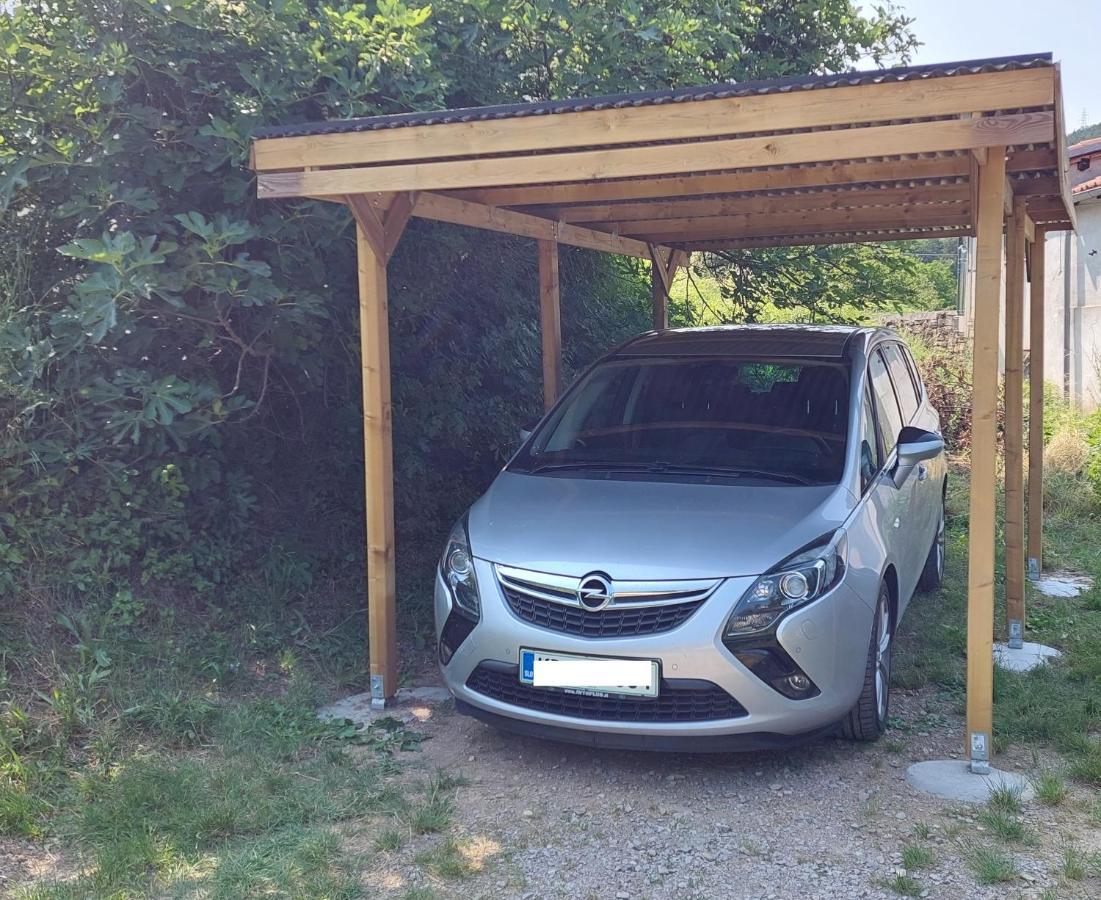 Apartma Rizana Dekani Exterior foto