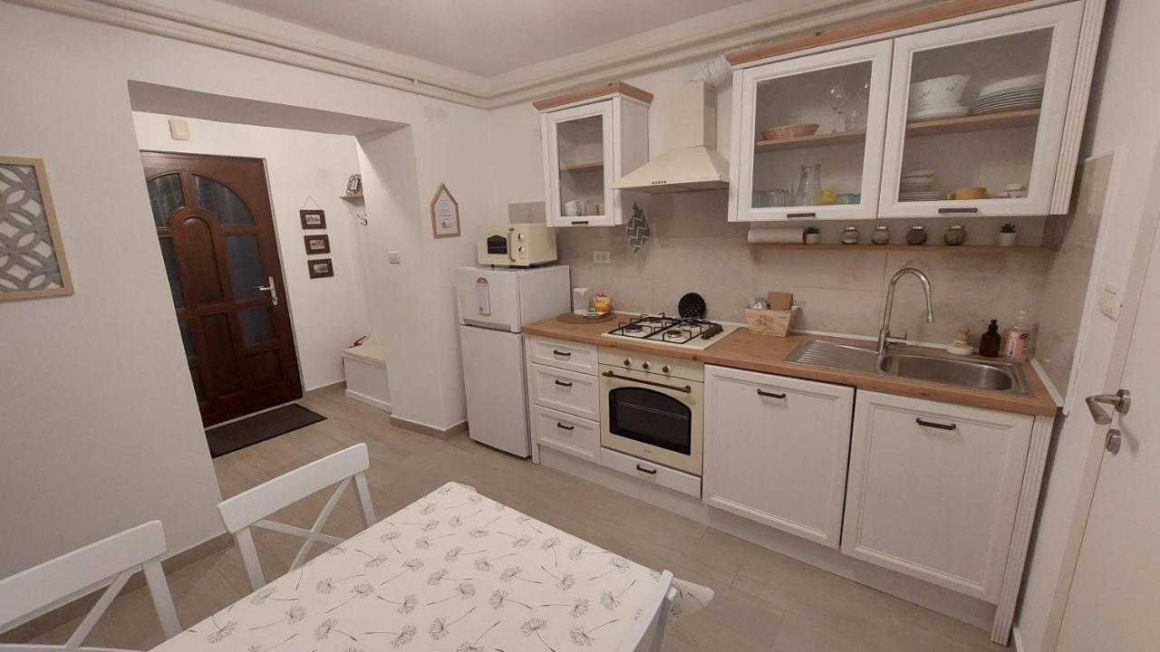Apartma Rizana Dekani Exterior foto