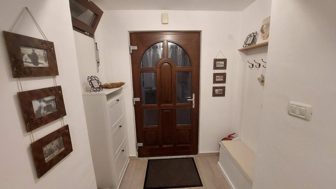 Apartma Rizana Dekani Exterior foto